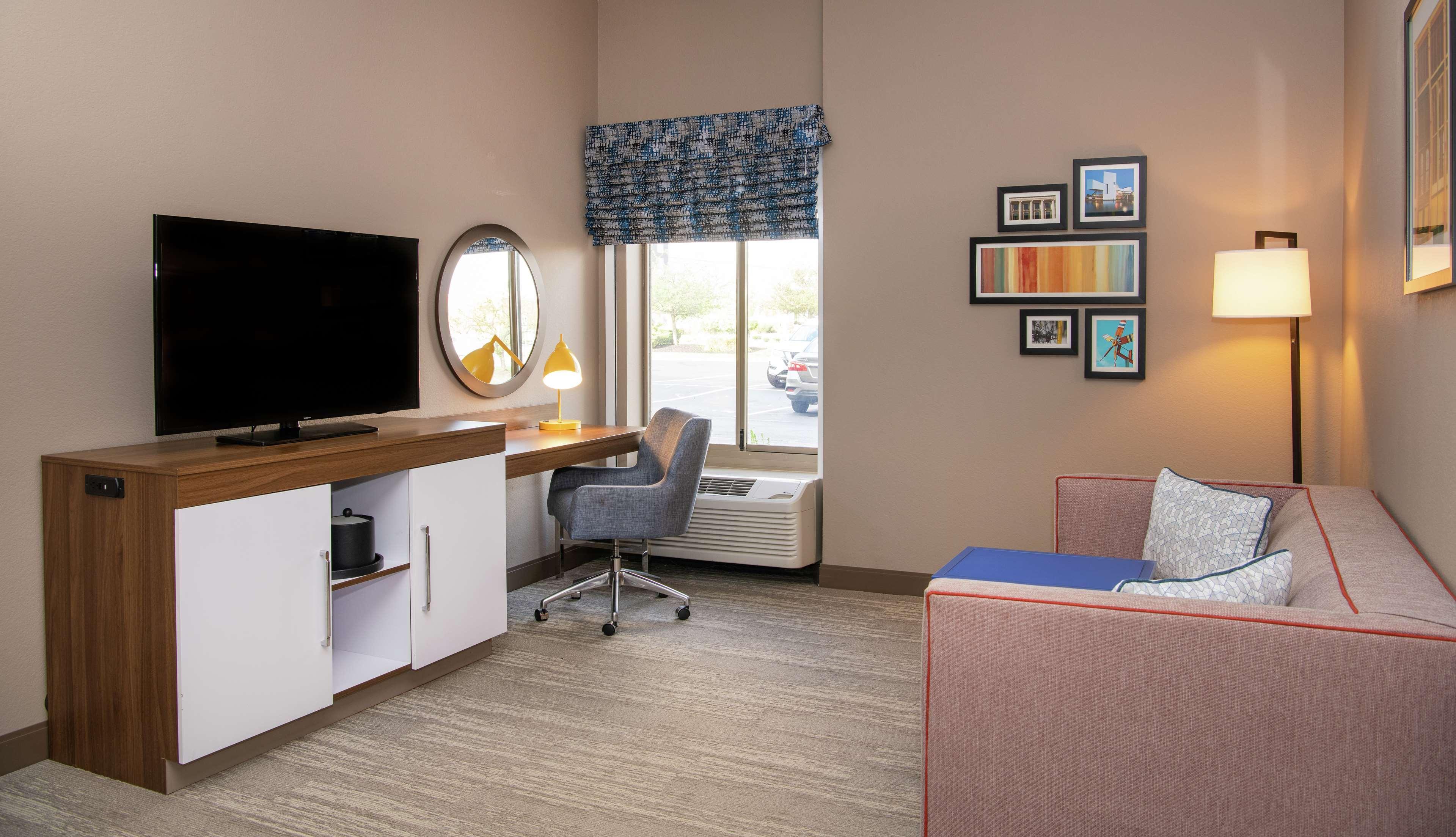 Hampton Inn Cleveland-Solon Bagian luar foto