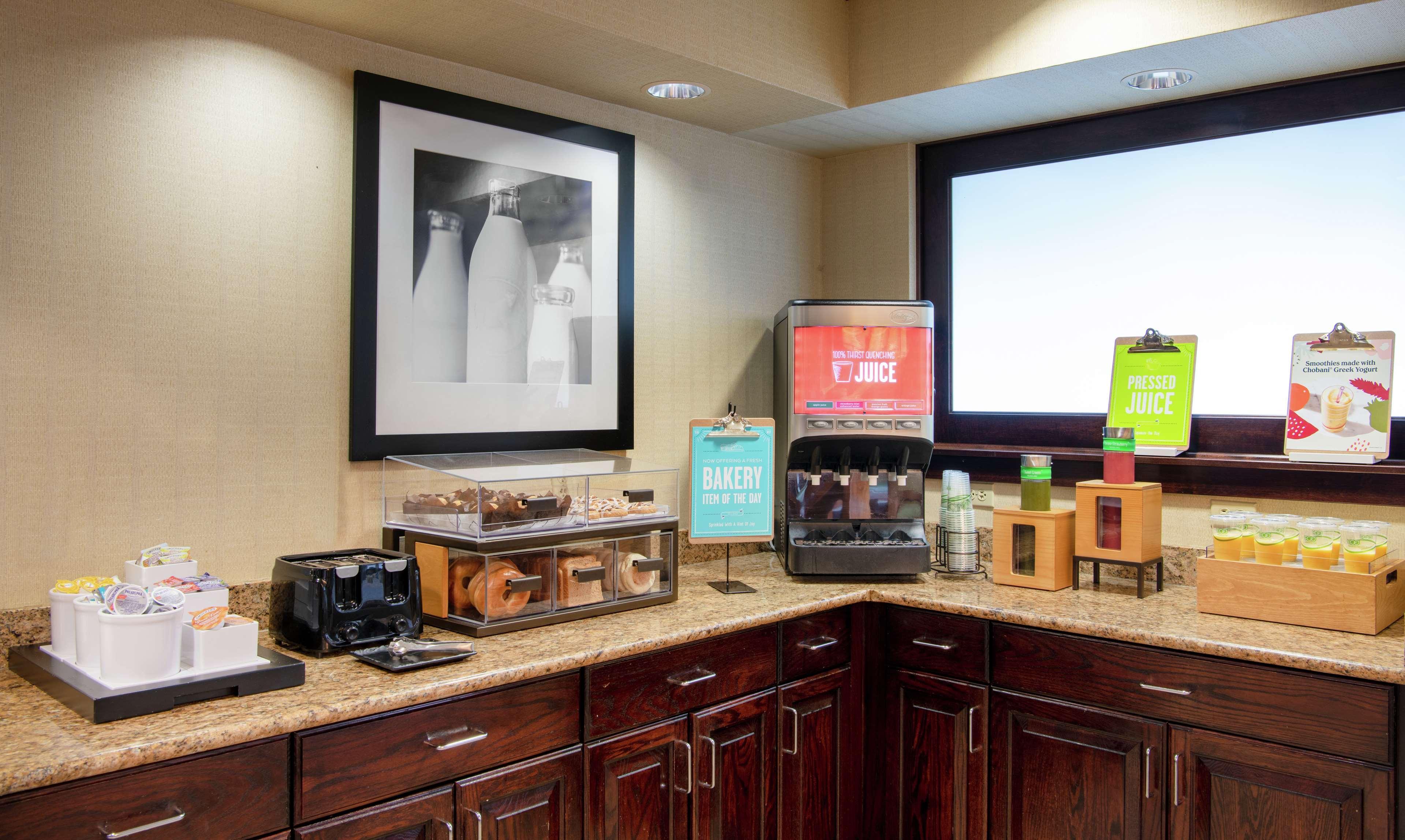 Hampton Inn Cleveland-Solon Bagian luar foto