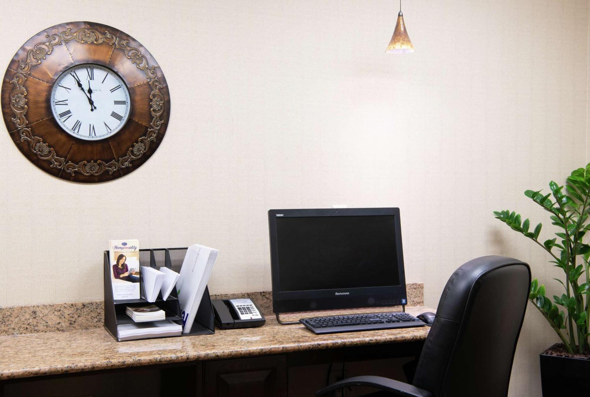 Hampton Inn Cleveland-Solon Bagian luar foto