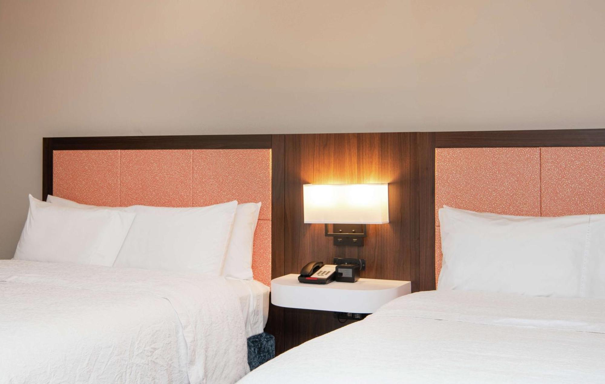 Hampton Inn Cleveland-Solon Bagian luar foto