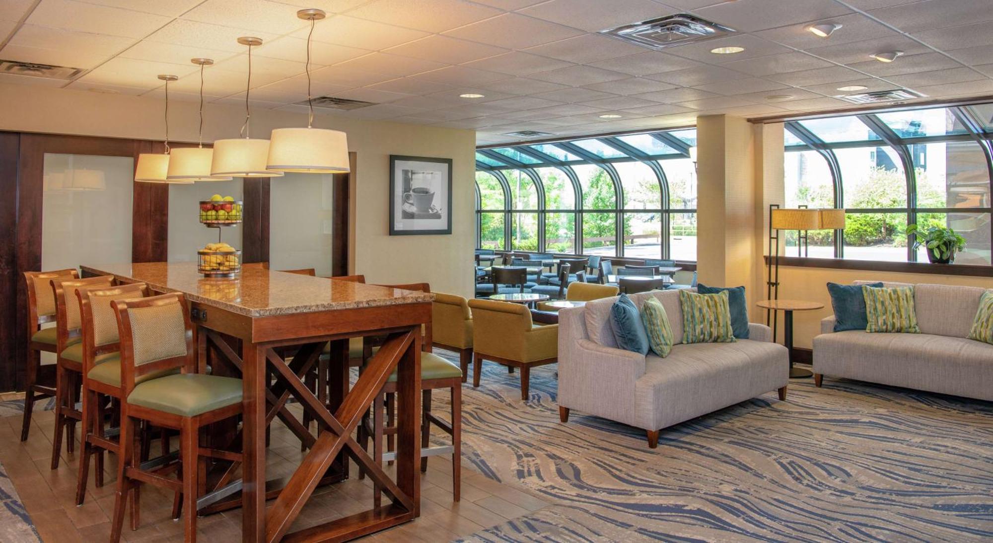 Hampton Inn Cleveland-Solon Bagian luar foto