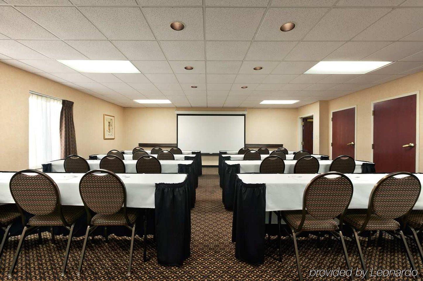 Hampton Inn Cleveland-Solon Bagian luar foto