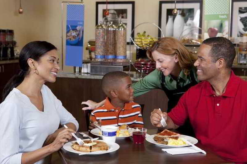 Hampton Inn Cleveland-Solon Restoran foto